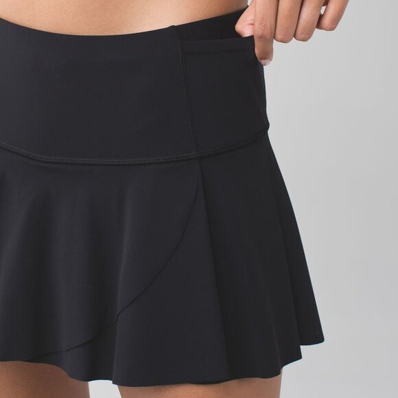 NEW Lululemon Hit Your Stride Skirt Black size 4 - Picture 5 of 7